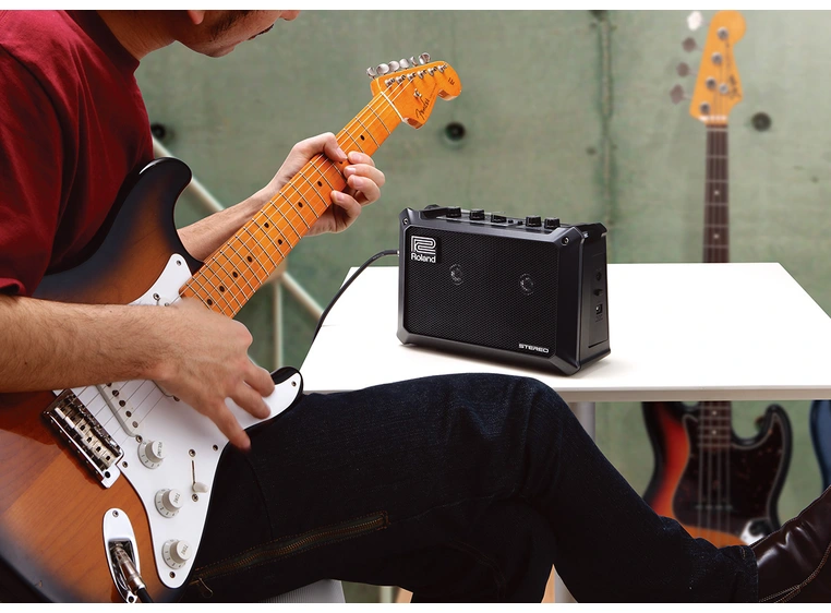 Roland MB-CUBE Mobile Cube, Stereo instrumentforsterker 